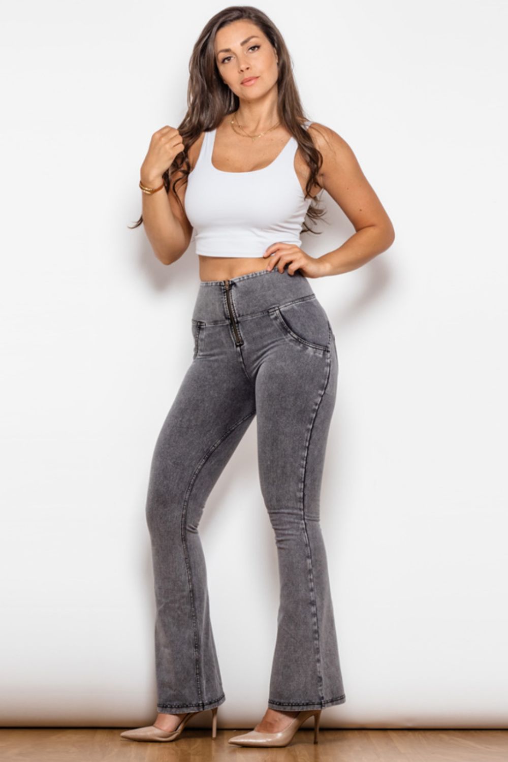 Comfy Huggers Zip Detail Flare Long in Mid Gray | Jeans