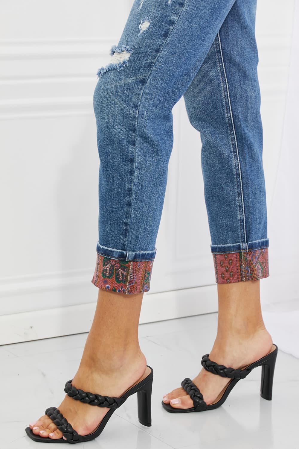 Mid Rise Paisley Patch Cuff Boyfriend | Jeans