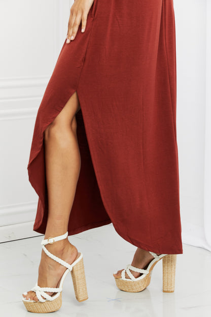 Side Scoop Scrunch in Dark Rust | Skirt