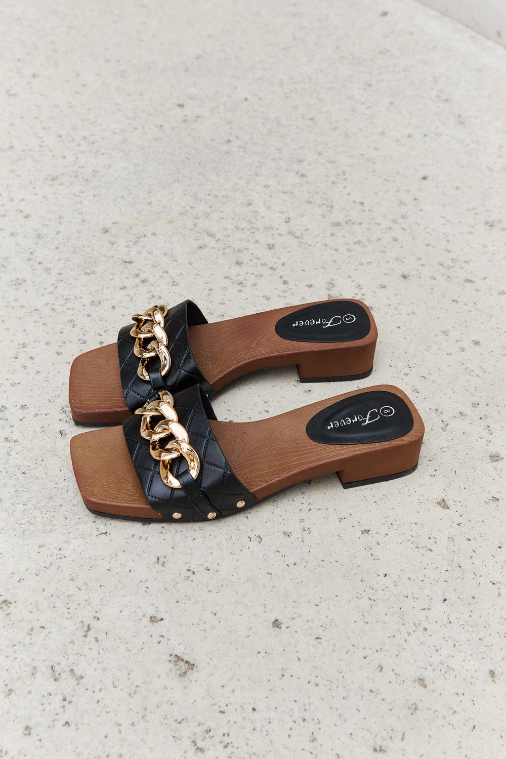 Square Toe Chain Clog | Sandal in Black