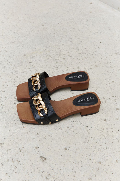 Square Toe Chain Clog | Sandal in Black