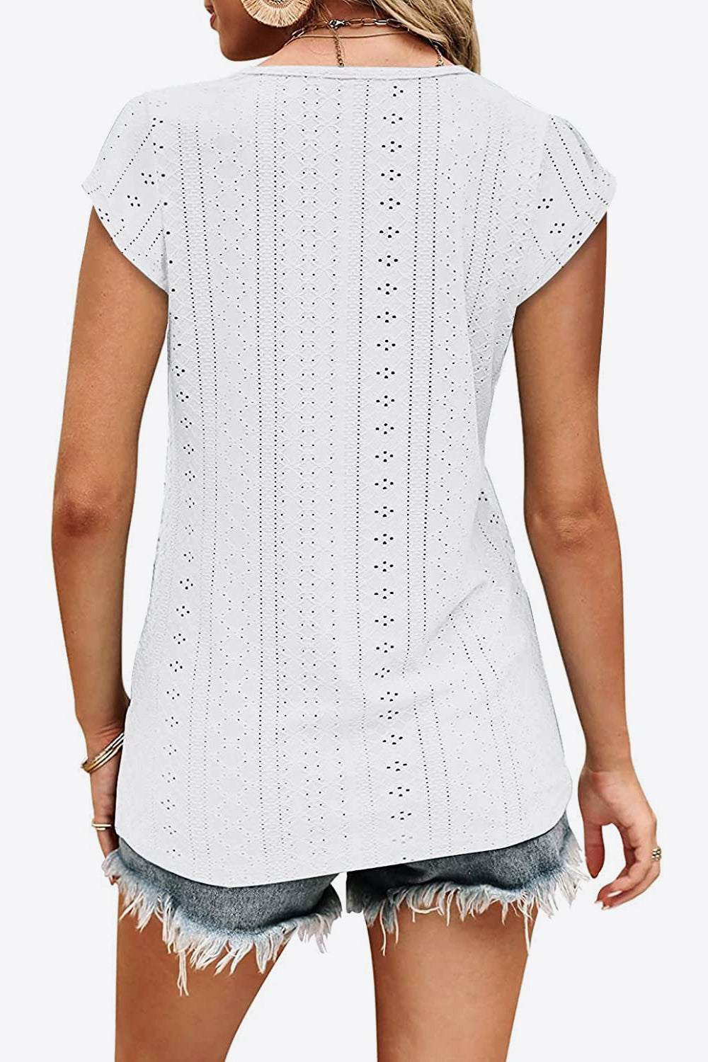 Eyelet V-Neck | Tee