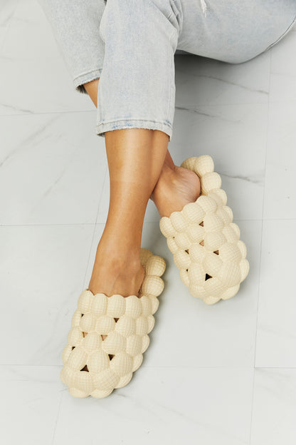 Bubble Cloud Khaki | Slides