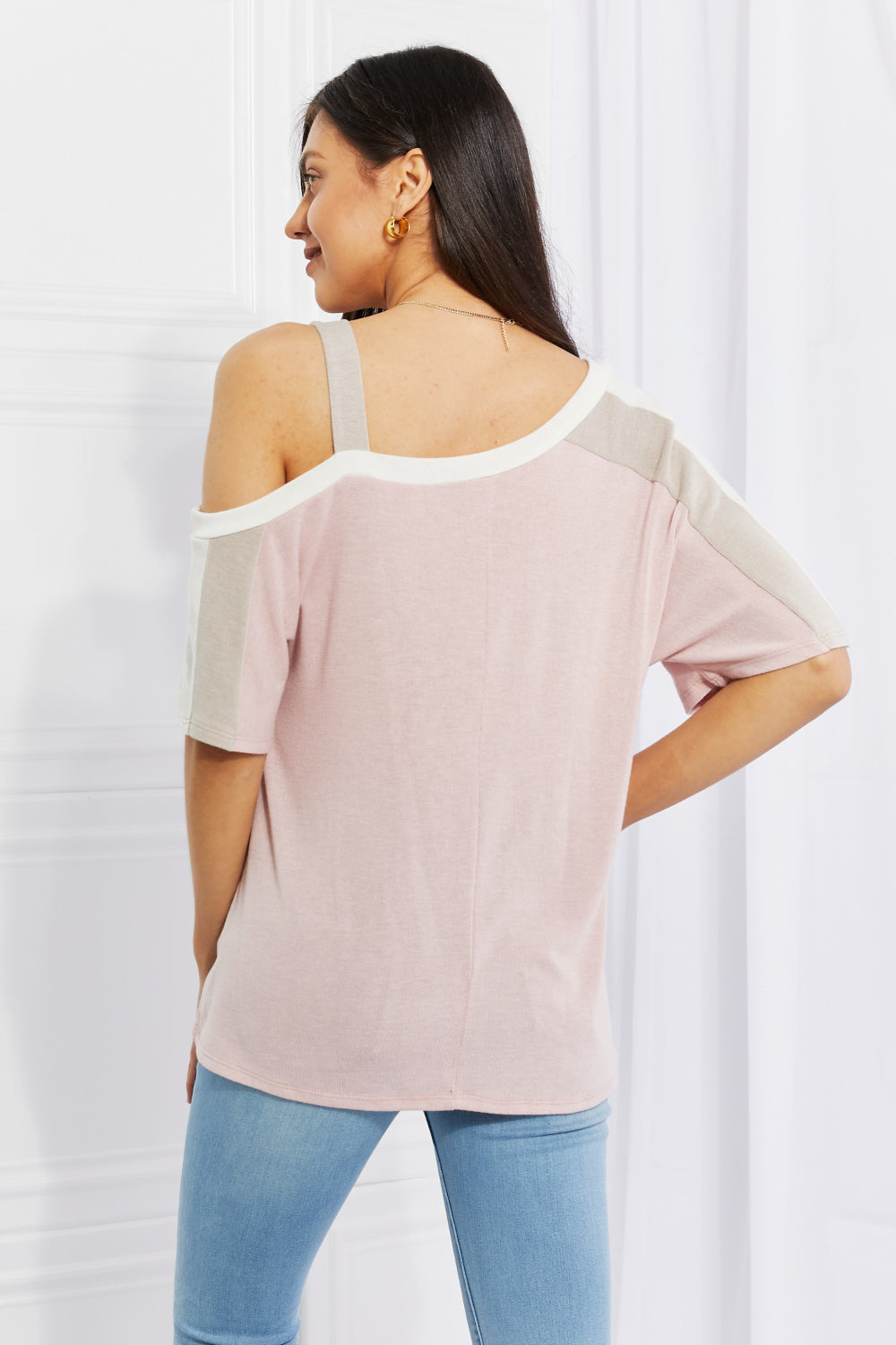 Cold Shoulder | Tee