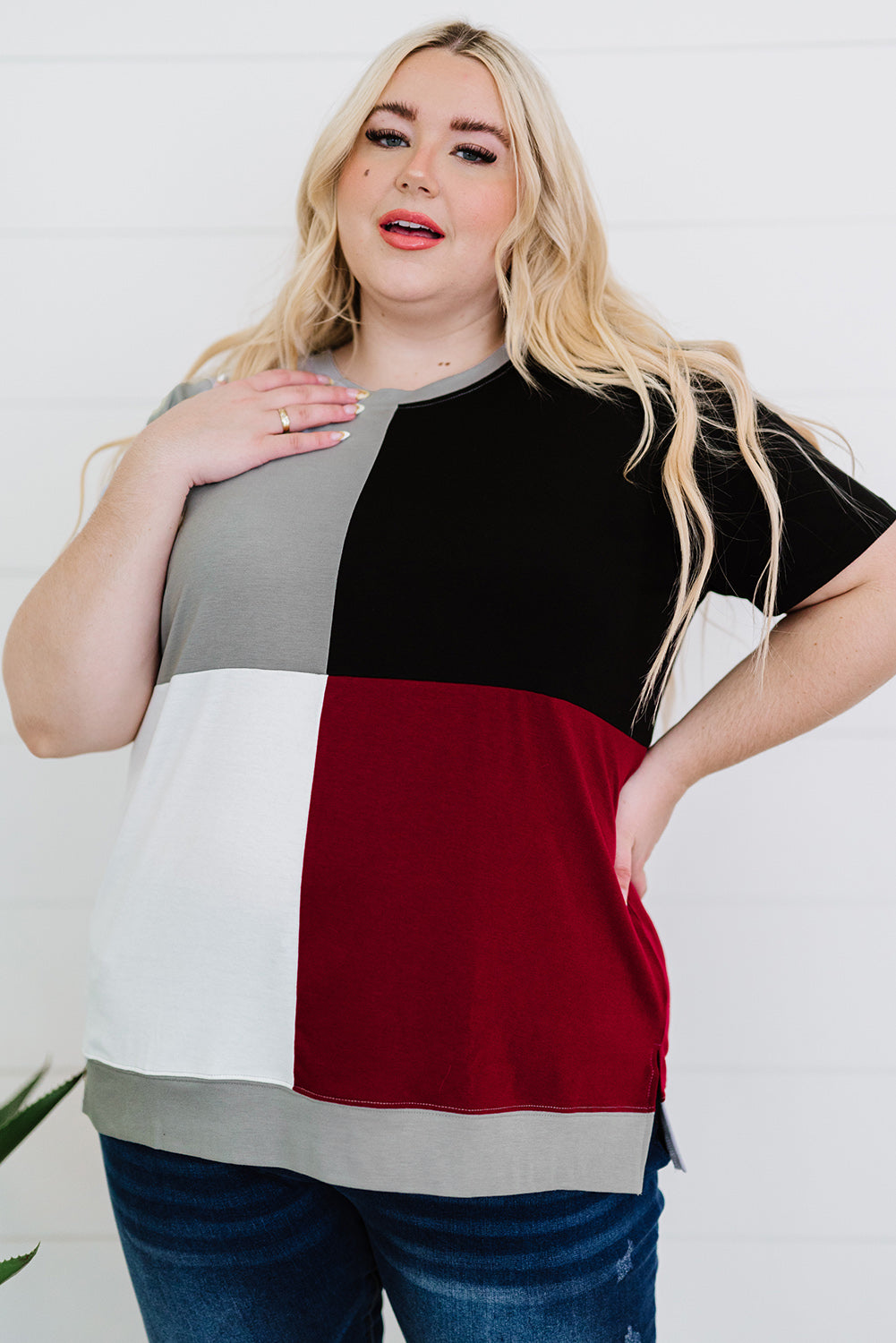 Color Block Round Neck | T-Shirt