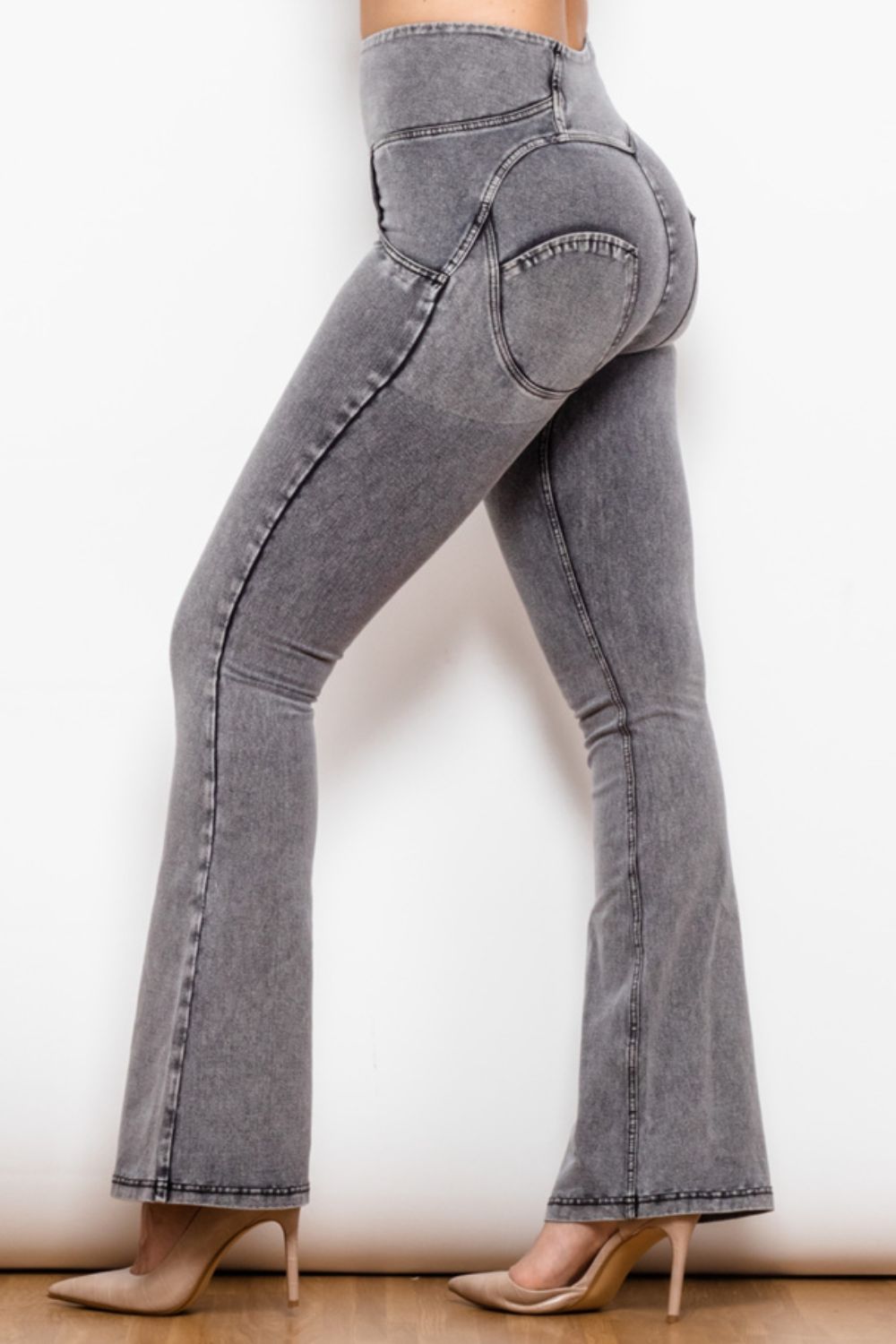Comfy Huggers Zip Detail Flare Long in Mid Gray | Jeans