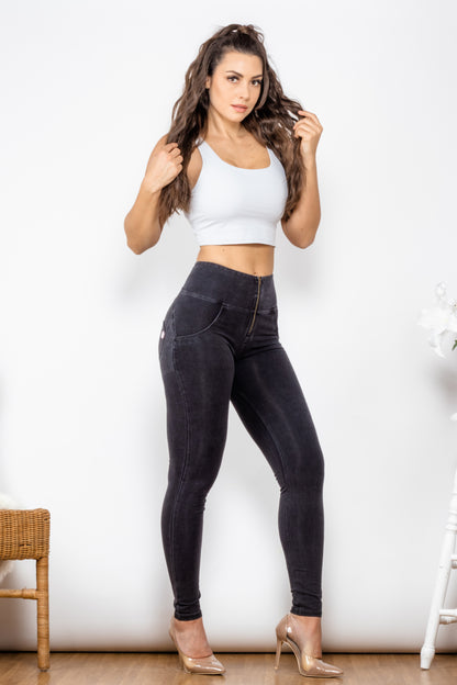 Comfy Huggers Zip Closure Skinny | Jeans