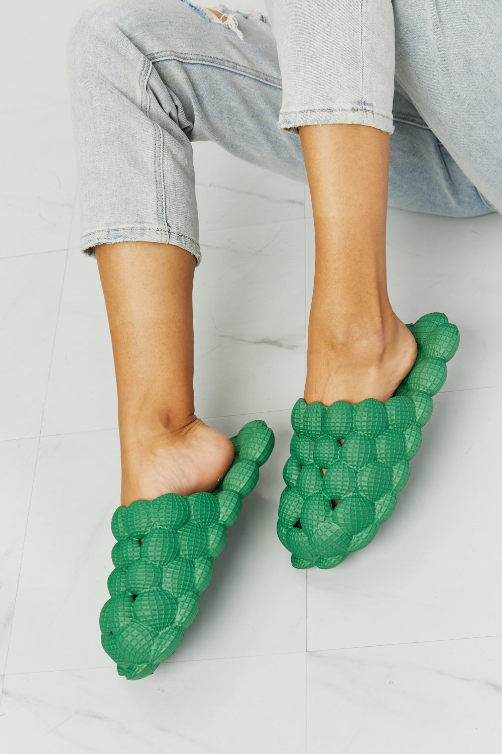 Bubble Cloud Green | Slides