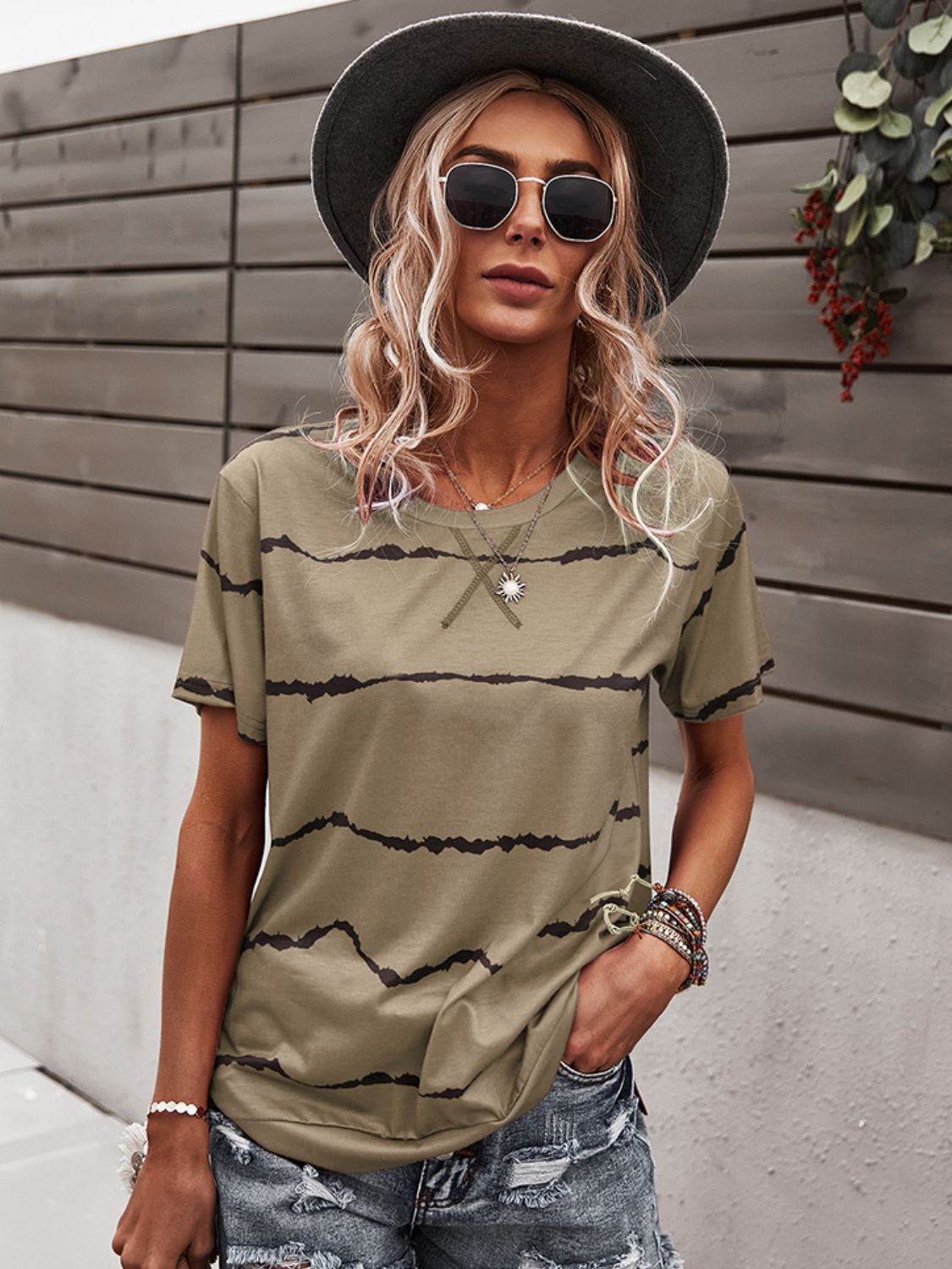 Waveform Print Round Neck | Tee