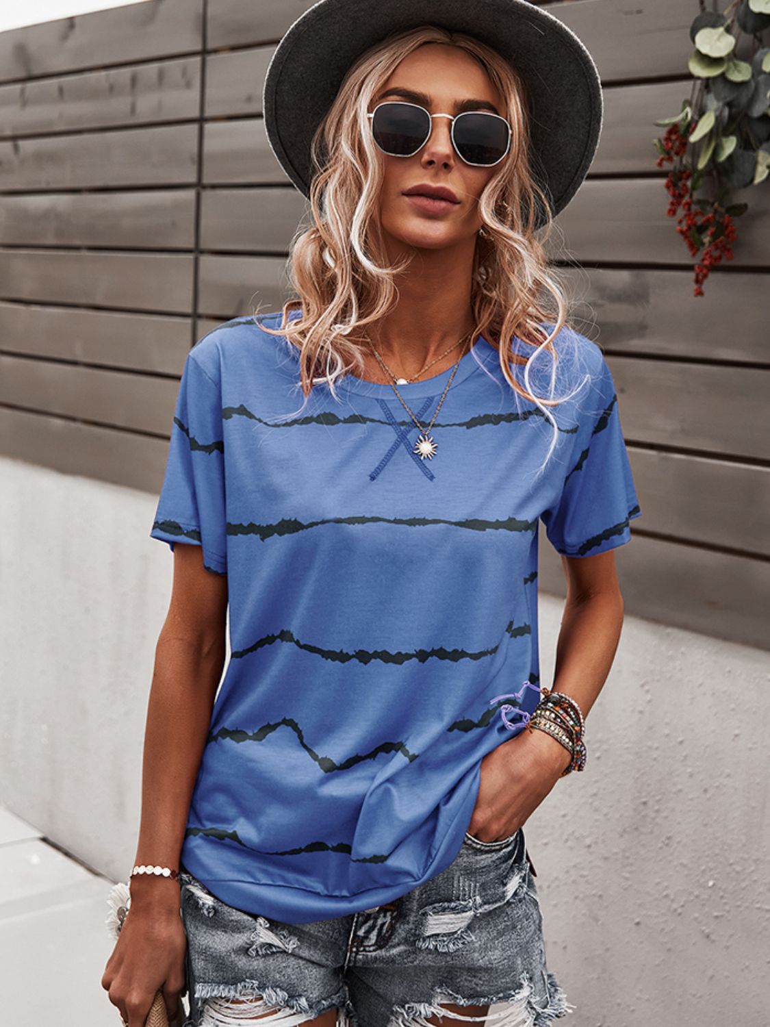 Waveform Print Round Neck | Tee
