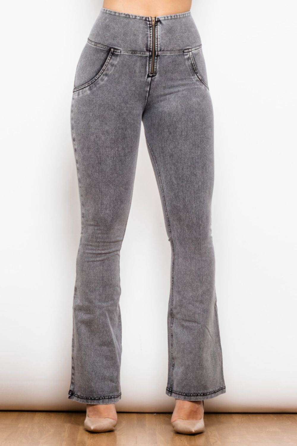 Comfy Huggers Zip Detail Flare Long in Mid Gray | Jeans