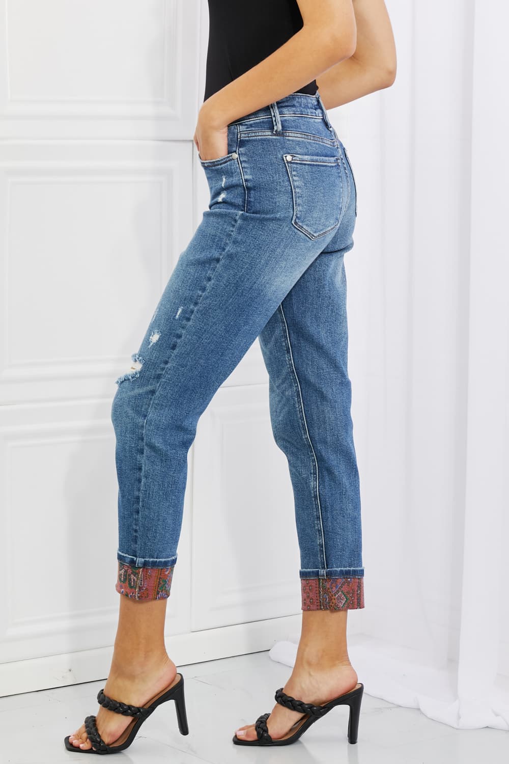 Mid Rise Paisley Patch Cuff Boyfriend | Jeans