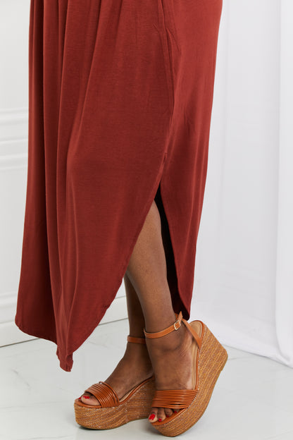 Side Scoop Scrunch in Dark Rust | Skirt