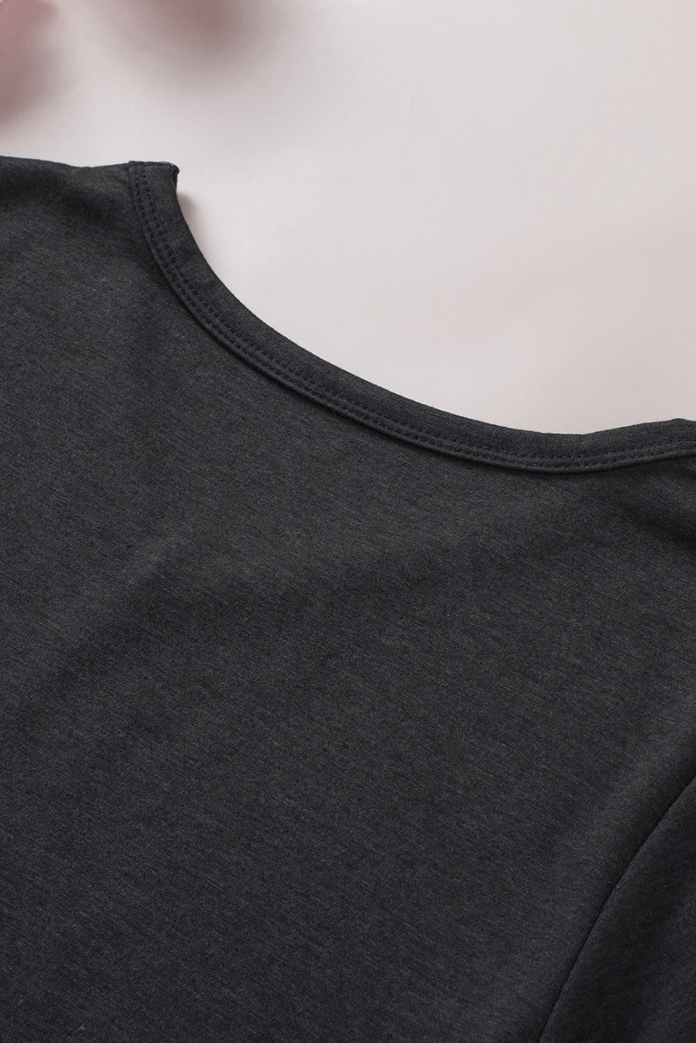 V-Neck Fringe Hem | T-Shirt