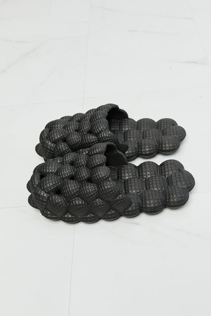 Bubble Cloud Black | Slides