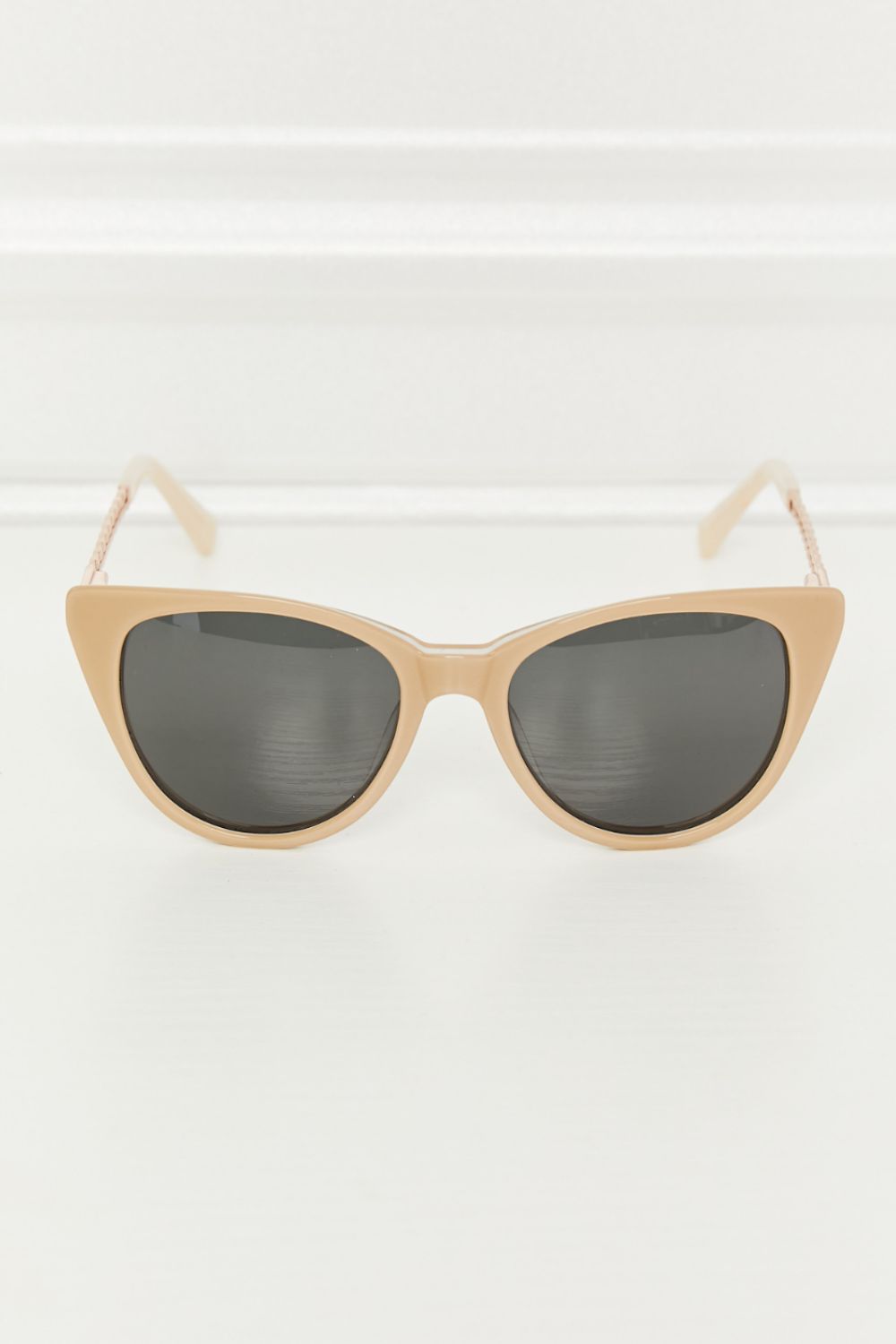 Cat-Eye Polarized Lens | Sunglasses