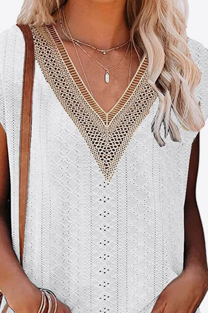 Eyelet V-Neck | Tee