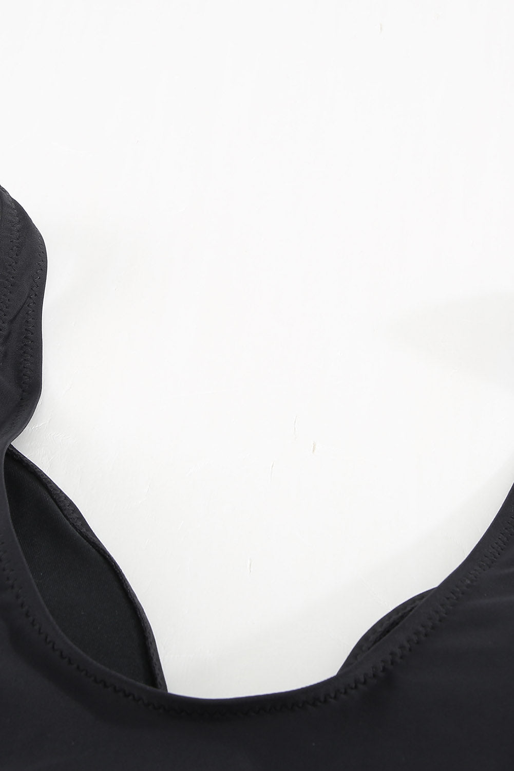 Two-Tone Crisscross Frill Trim | Two-Piece Swimsuit