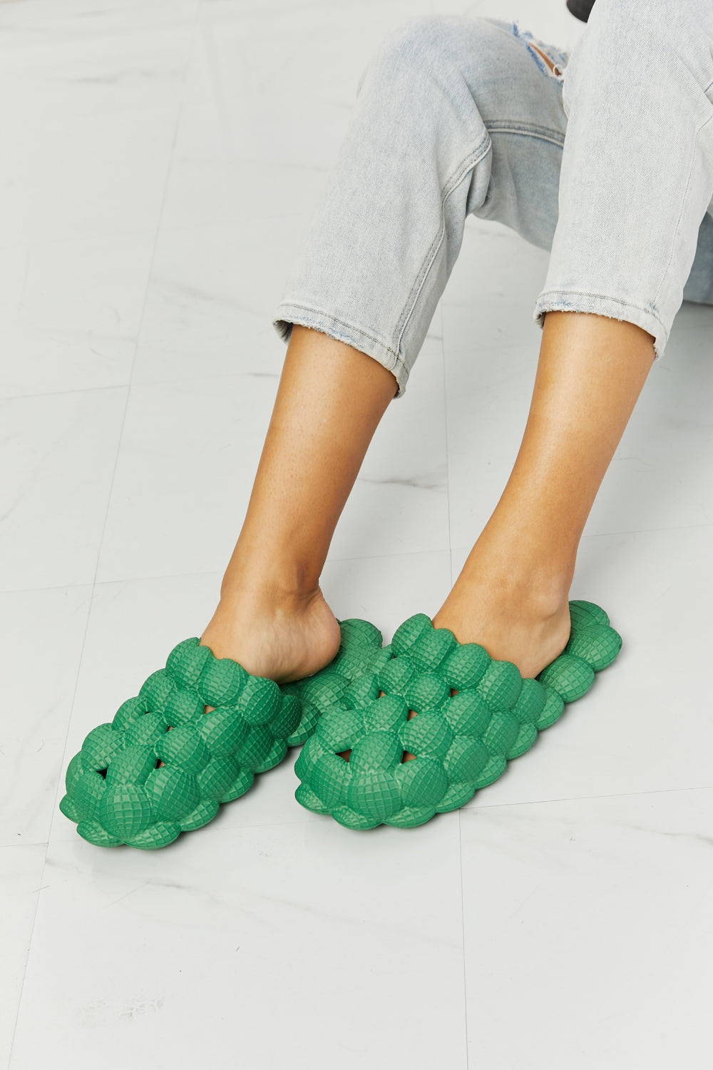 Bubble Cloud Green | Slides