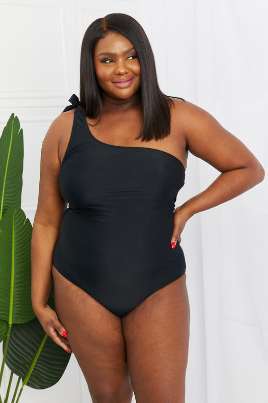 Dive Deep | One-Shoulder One-Piece Swimsuit