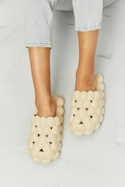 Bubble Cloud Khaki | Slides