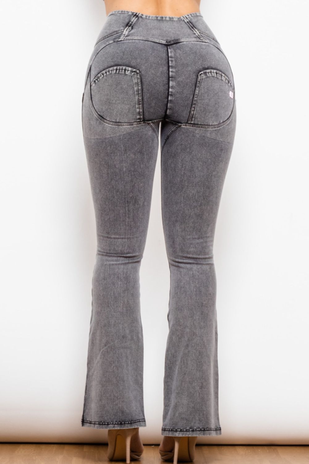 Comfy Huggers Zip Detail Flare Long in Mid Gray | Jeans