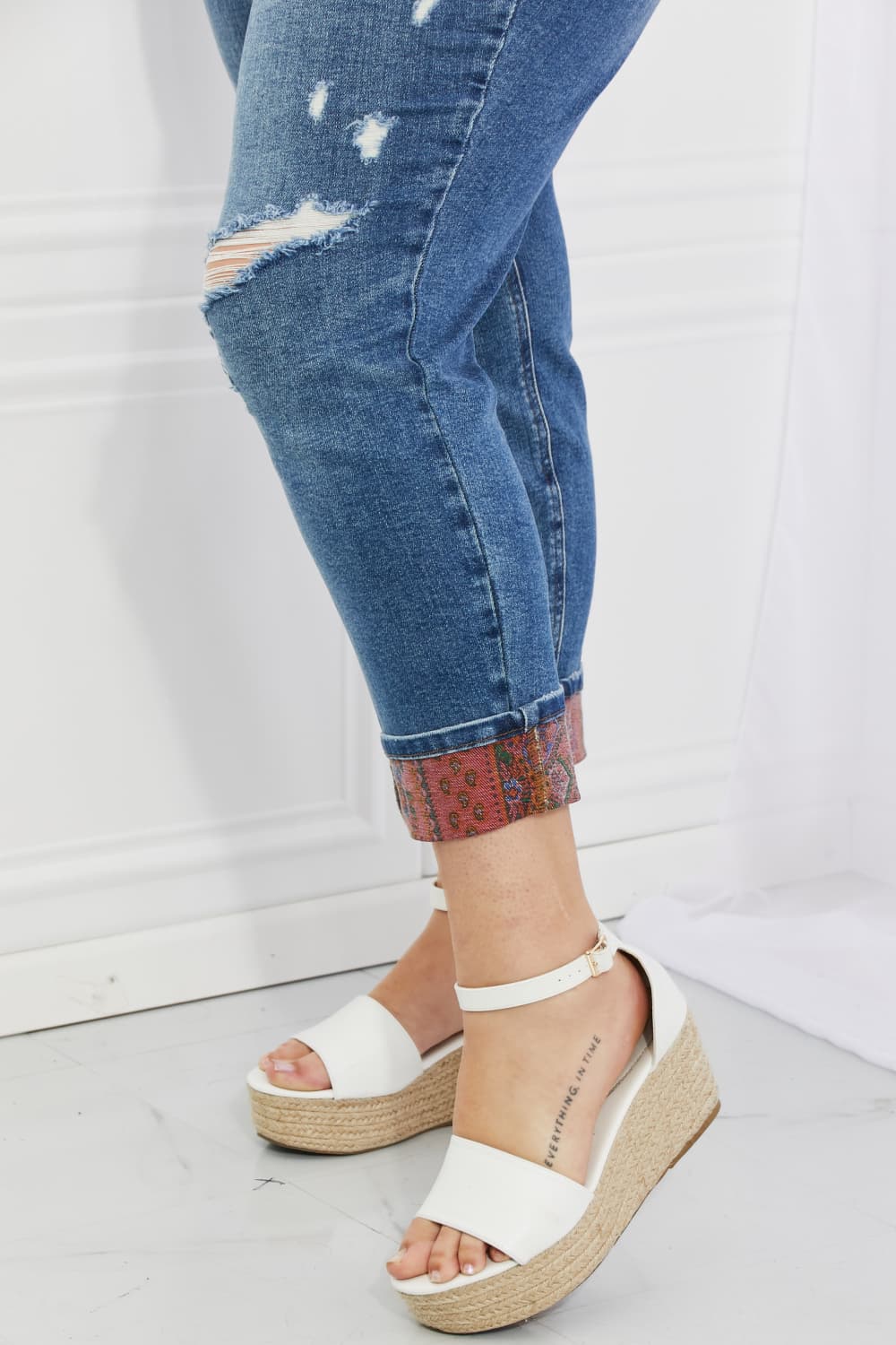 Mid Rise Paisley Patch Cuff Boyfriend | Jeans