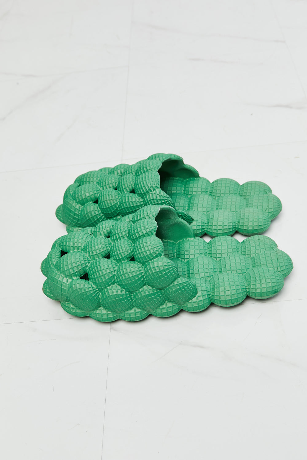 Bubble Cloud Green | Slides