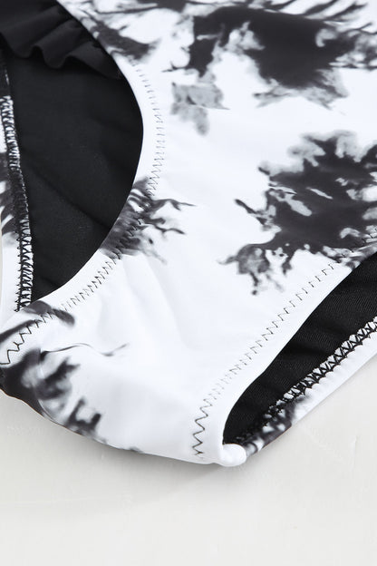 Two-Tone Crisscross Frill Trim | Two-Piece Swimsuit