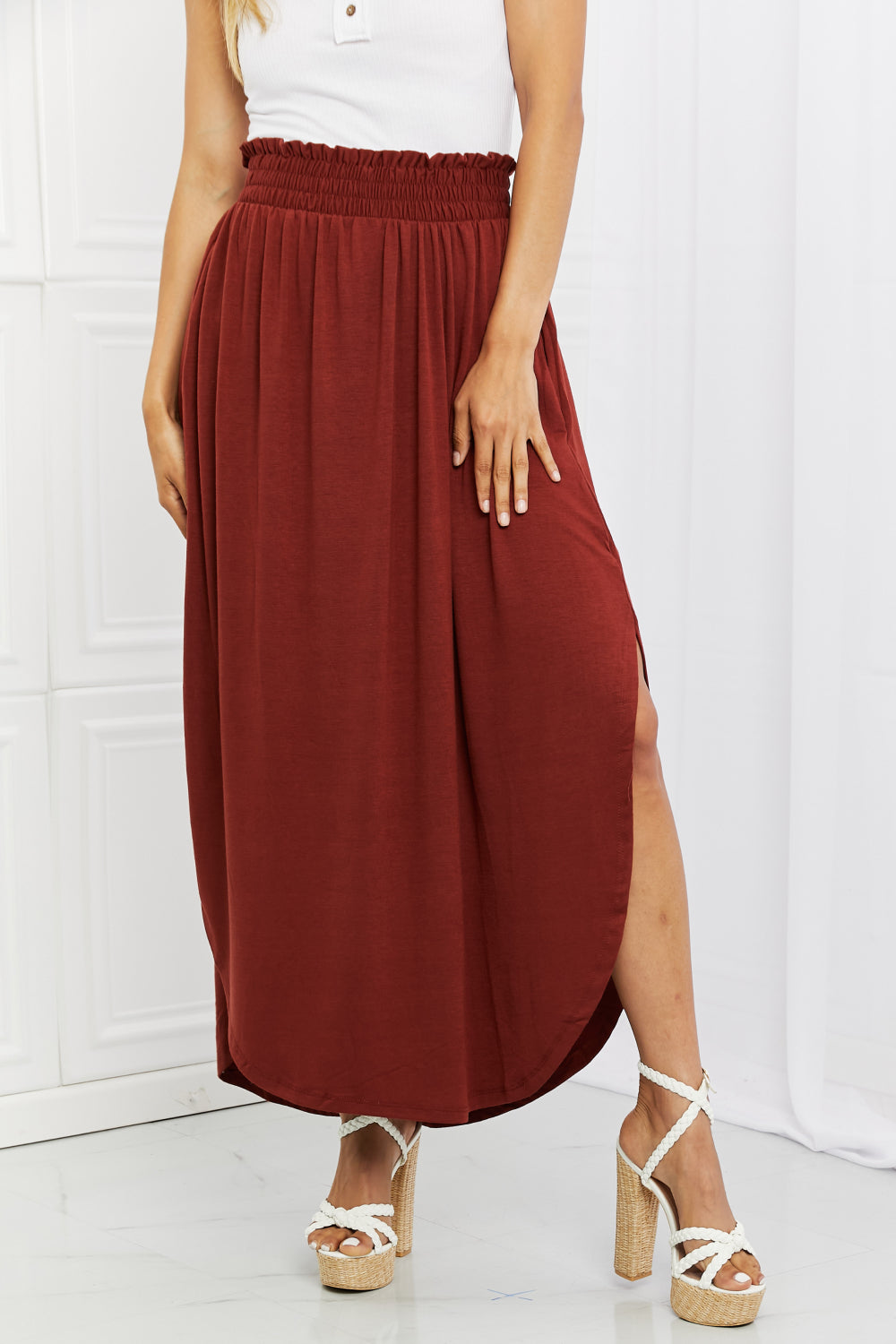 Side Scoop Scrunch in Dark Rust | Skirt