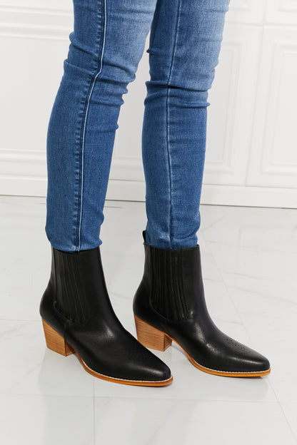 Stacked Heel Chelsea in Black | Boot