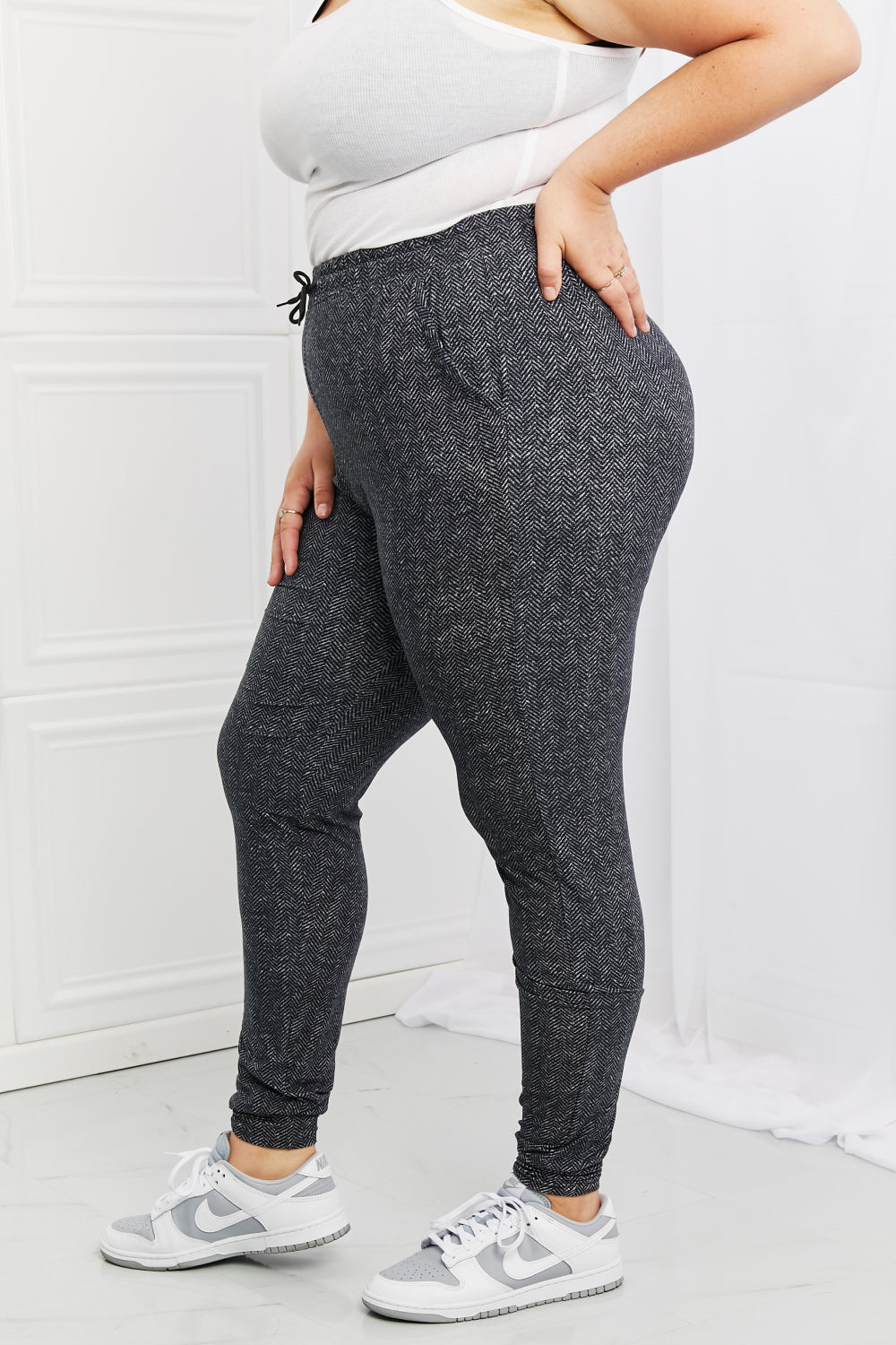Drawstring Waist | Joggers