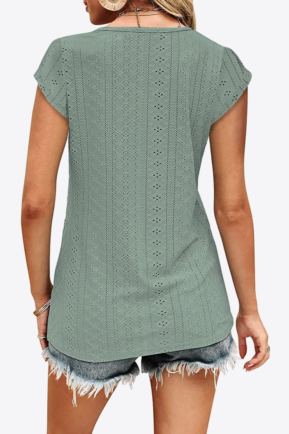 Eyelet V-Neck | Tee