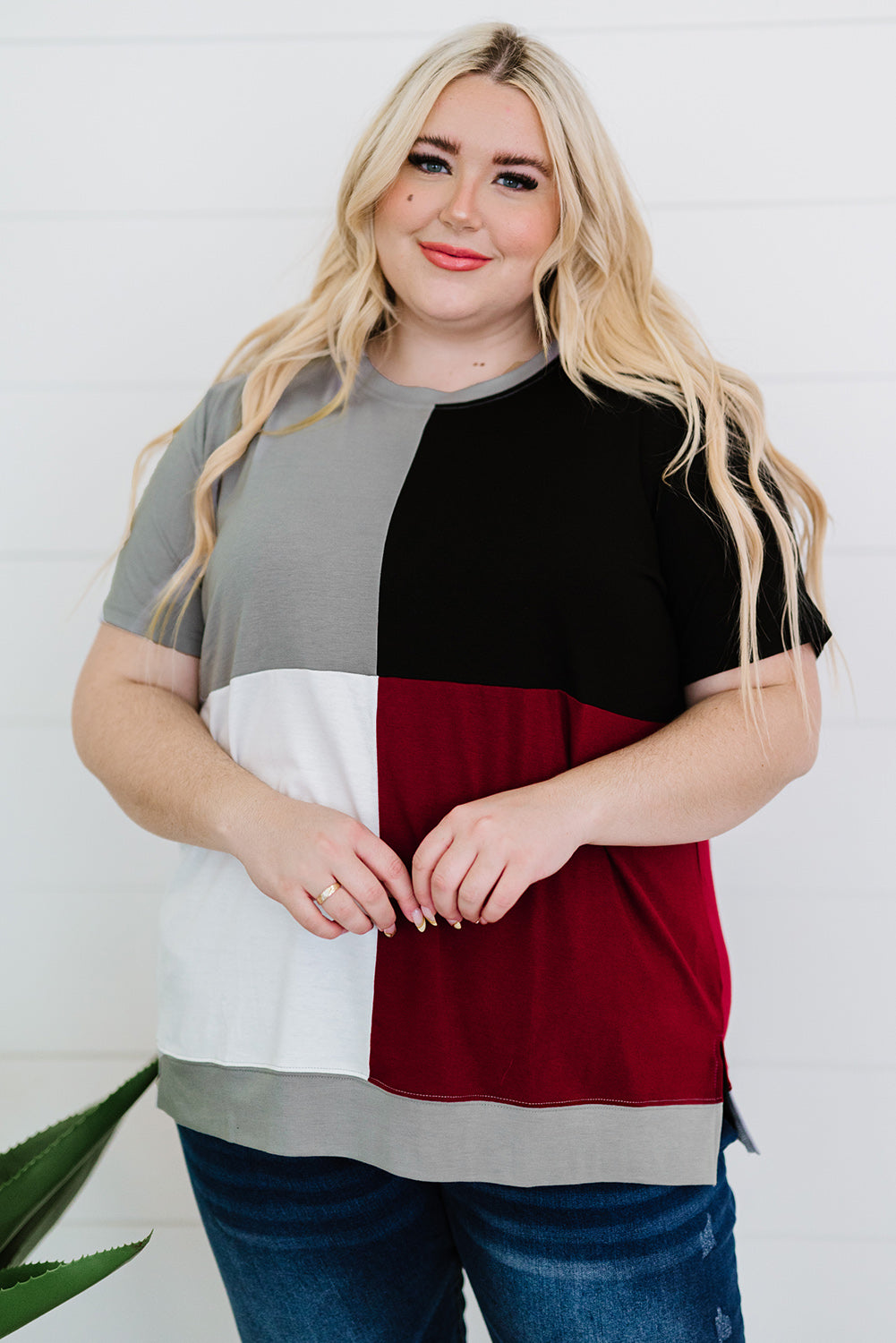 Color Block Round Neck | T-Shirt