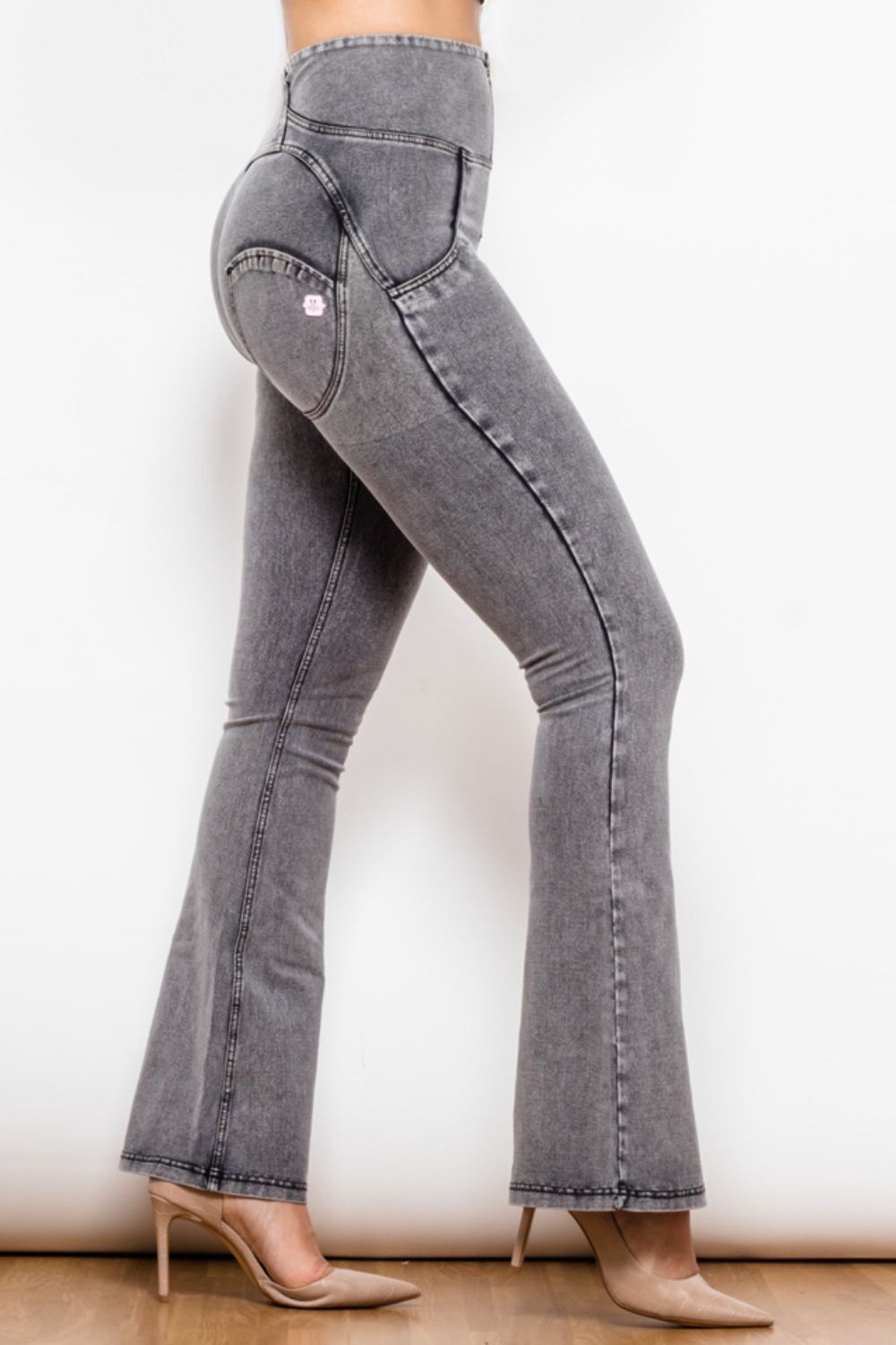 Comfy Huggers Zip Detail Flare Long in Mid Gray | Jeans