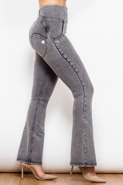 Comfy Huggers Zip Detail Flare Long in Mid Gray | Jeans