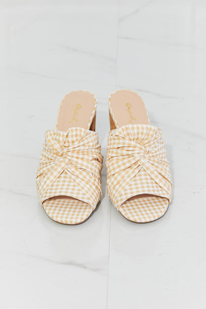 Twist Peep Toe Block Heel | Mule